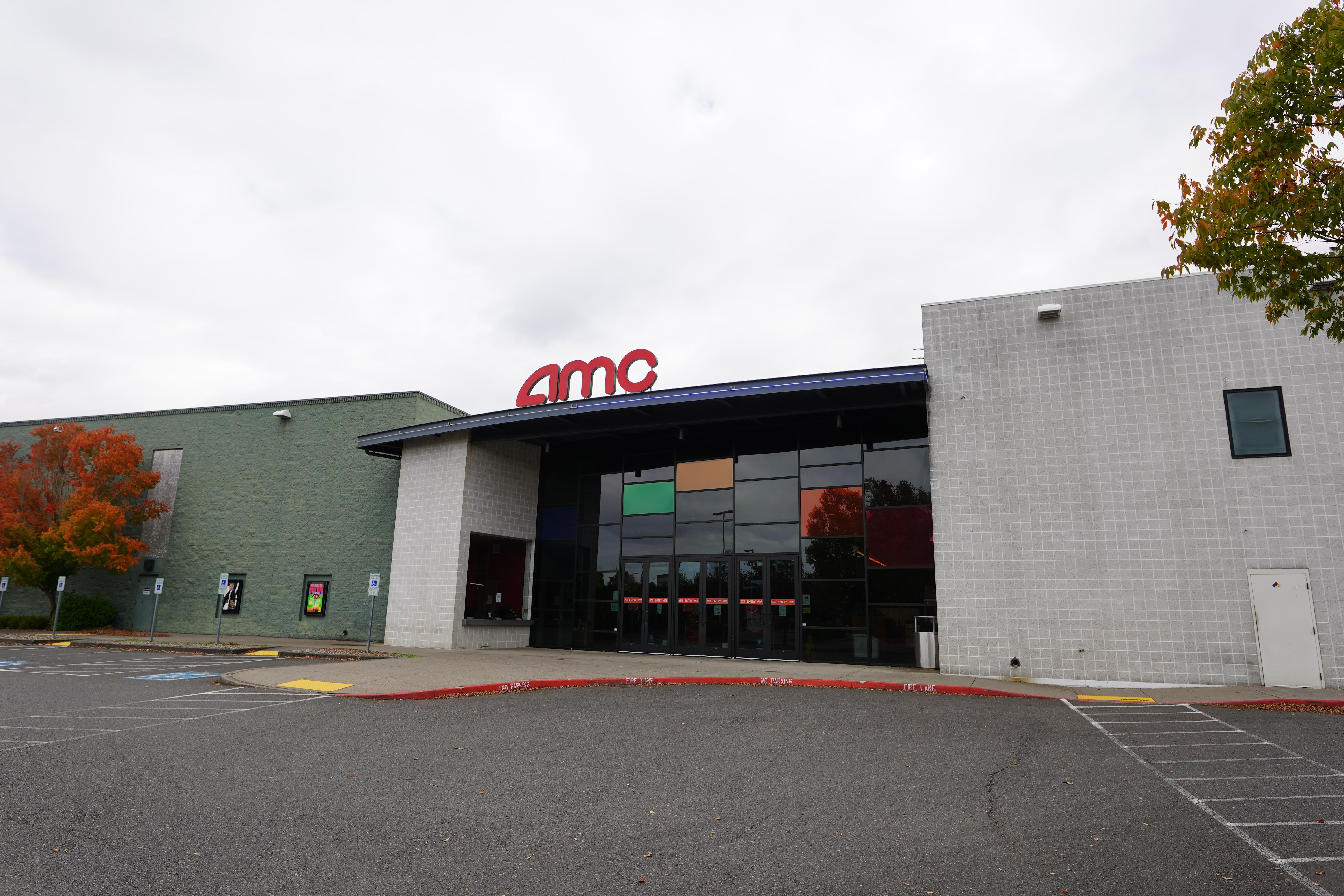 AMC CLASSIC Mill Plain 8